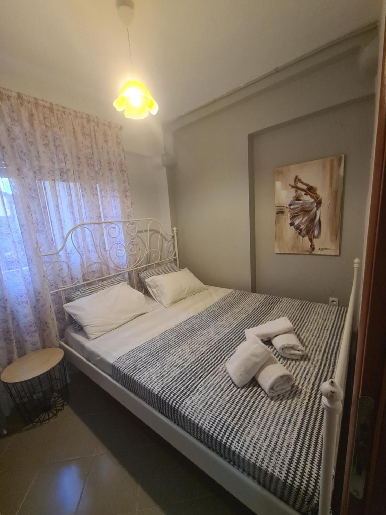 Makis Apartments Touzla Ofrinion Luaran gambar