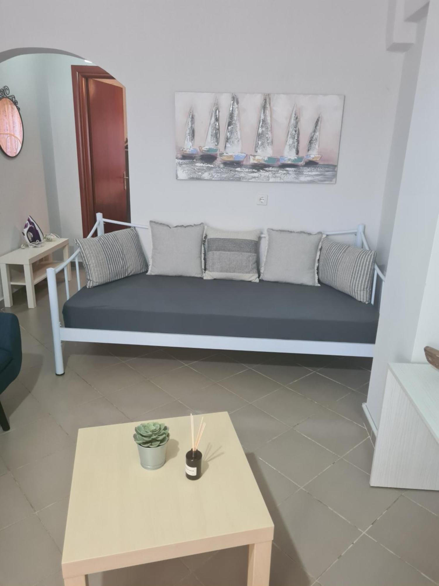 Makis Apartments Touzla Ofrinion Luaran gambar