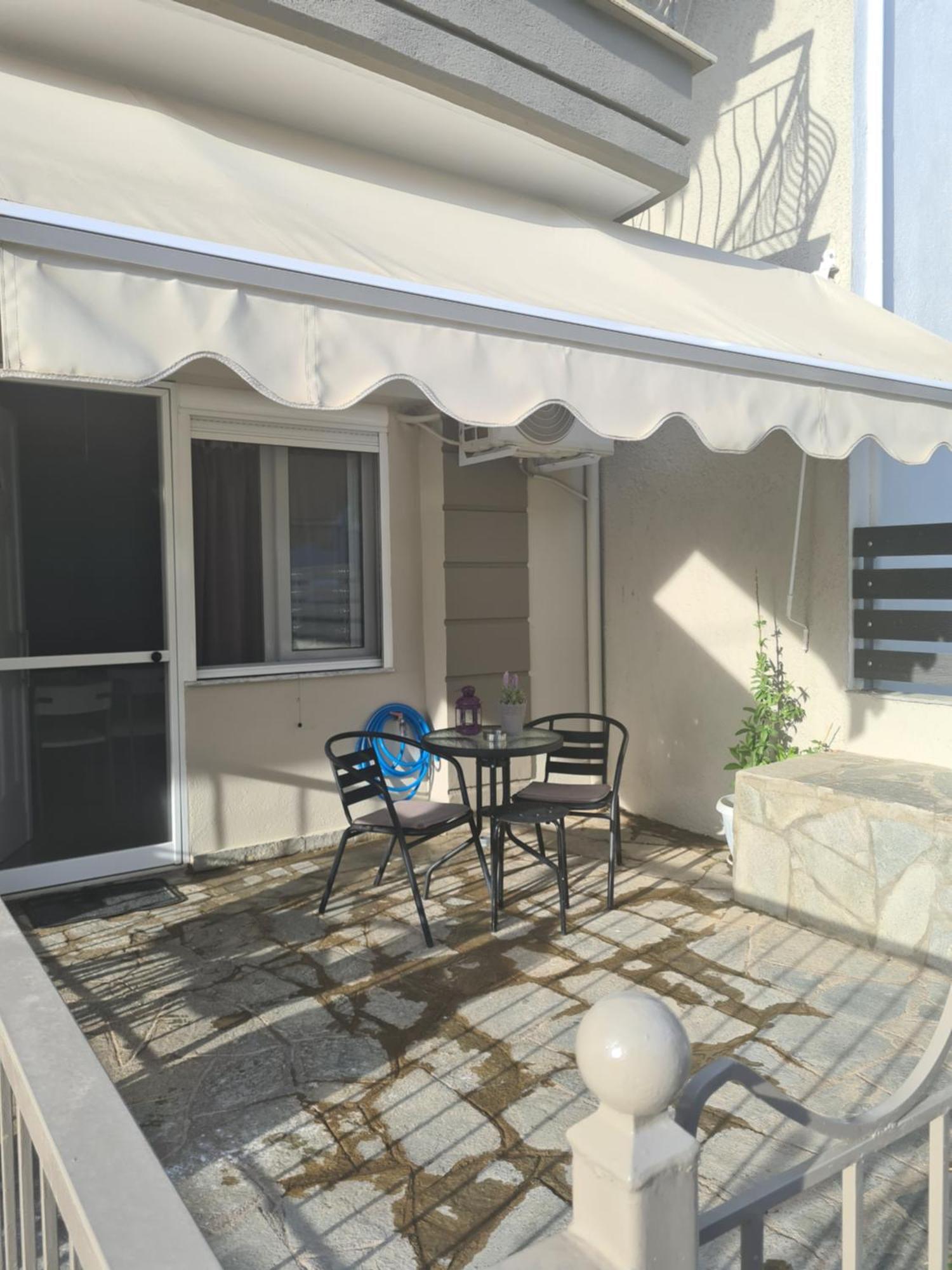 Makis Apartments Touzla Ofrinion Luaran gambar